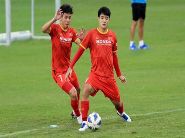 Bóng đá Việt Nam ngày 20/8: ĐT Việt Nam thắng sát nút