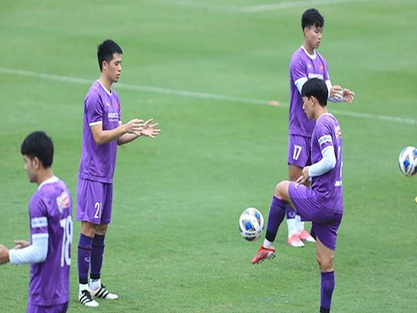 Bóng đá Việt Nam 13/9: Đội tuyển Việt Nam có thêm ‘viện binh’