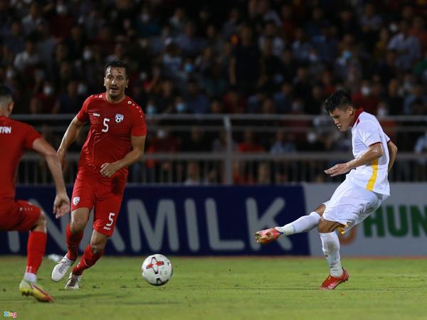 Bóng đá VN 24/6: Tuyển Việt Nam tụt một bậc trên BXH FIFA