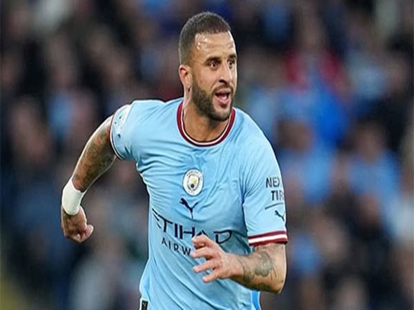 Bóng đá QT 25/7: Walker đã khiến công thần bất mãn