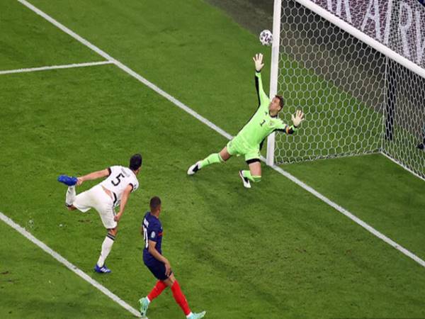 Phản lưới nhà là gì? Những tình huống dở khóc dở cười