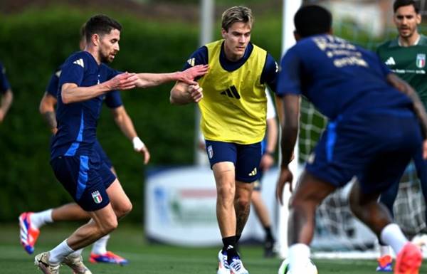 Tập chiến thuật thi đấu